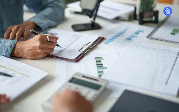 Portada Skualo reporta: unificación de RR.HH. y ERP reduce en un 60% los errores de cumplimiento normativo